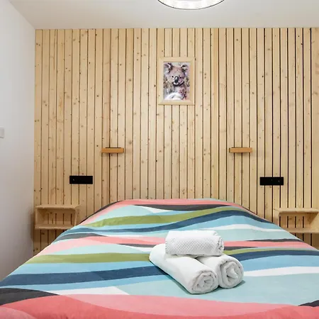 Du Hirsch Jacuzzi, Proche Ballon D'alsace, Randonnees *