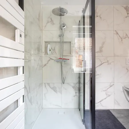 Du Hirsch Jacuzzi, Proche Ballon D'alsace, Randonnees *